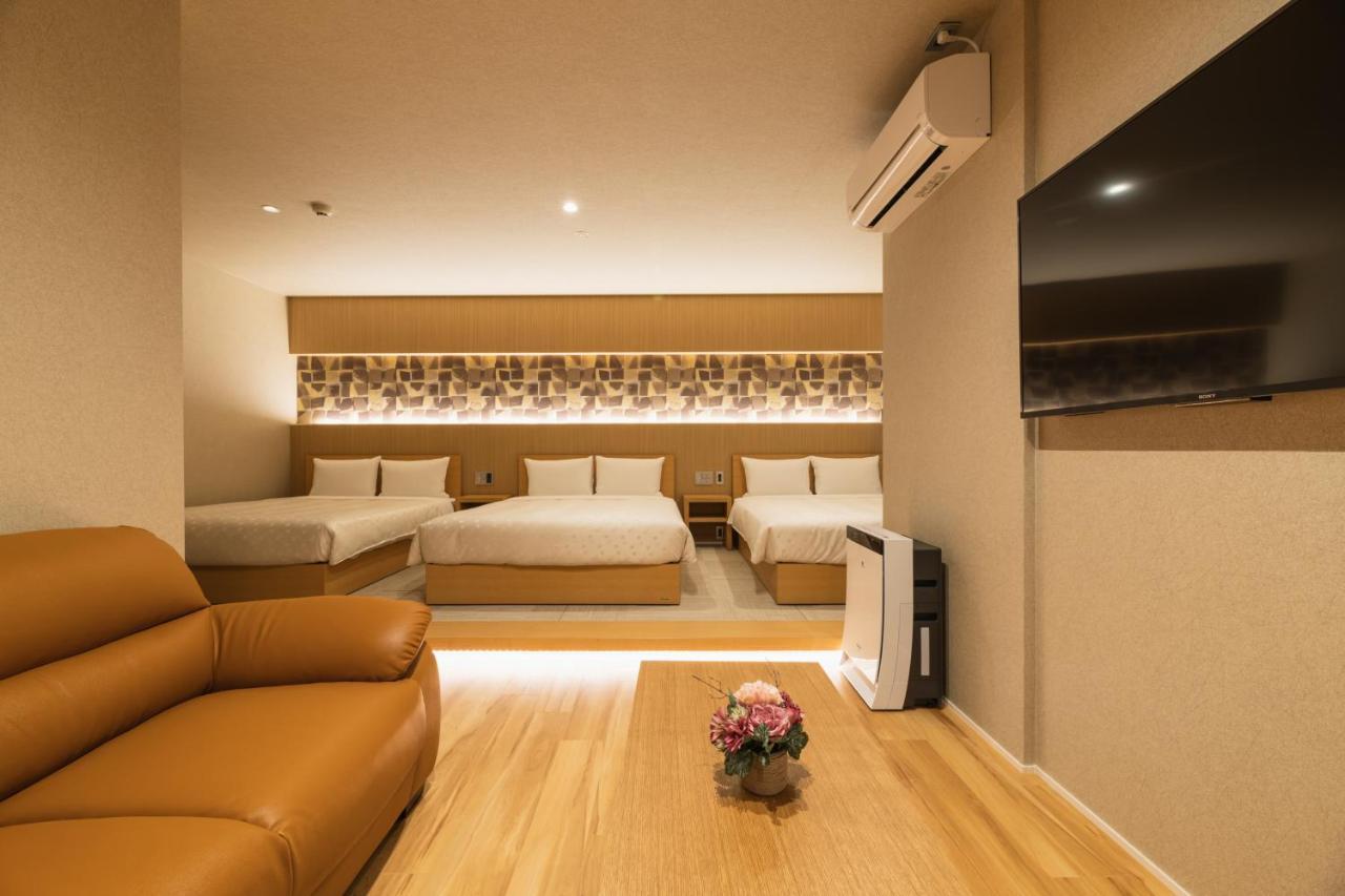 Grand Base Hakatamon Aparthotel Fukuoka  Exterior photo