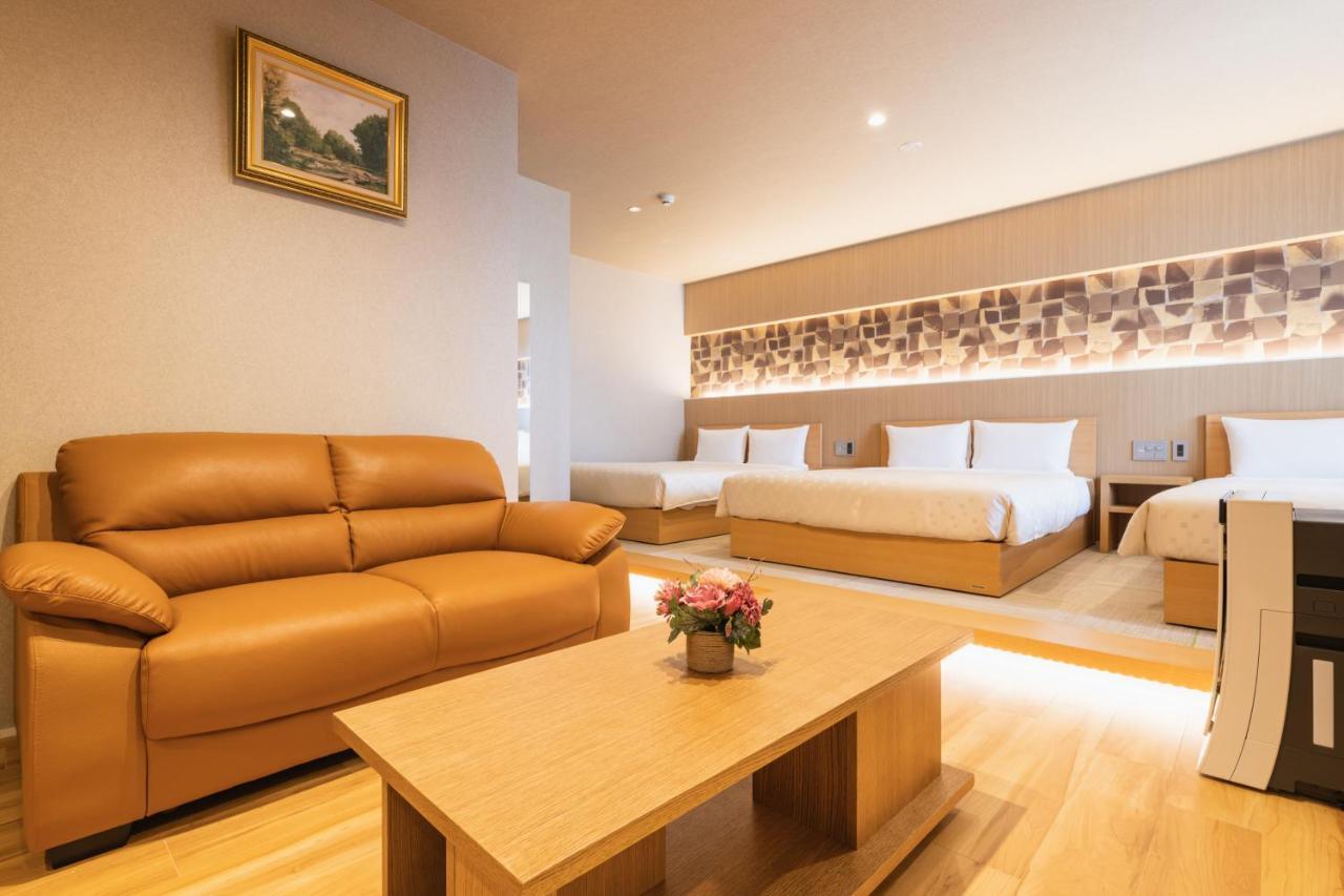 Grand Base Hakatamon Aparthotel Fukuoka  Exterior photo